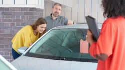 چگونه از کلاهبرداری در خرید و فروش خودرو جلوگیری کنیم؟ راهنمای کامل و عملی