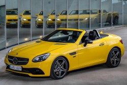 مرسدس بنز بازی را به بی ام و واگذار می‌کند رونمایی از نسخه نهایی SLC