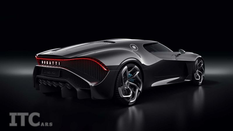 آیا رونالدو «خودروی سیاه» را خریده است؟