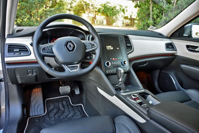 بررسی کامل و نقاط ضعف و مثبت رنو تالیسمان