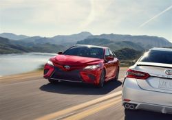 بررسی امکانات و قابلیت های تویوتا کمری 2019