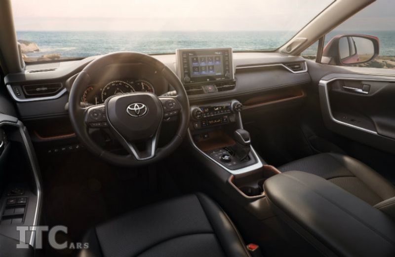 بررسی مشخصات فنی تویوتا آلیون؛ خودرویی که به زودی پایش به ایران باز خواهد شد